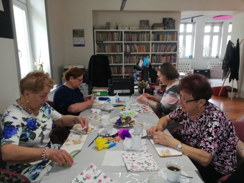 Warsztaty kreatywne dla seniorów - 12.05.2022
