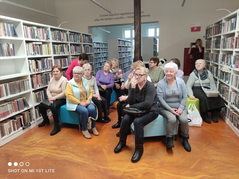 Lekcja biblioteczna dla seniorów - 16.02.2023