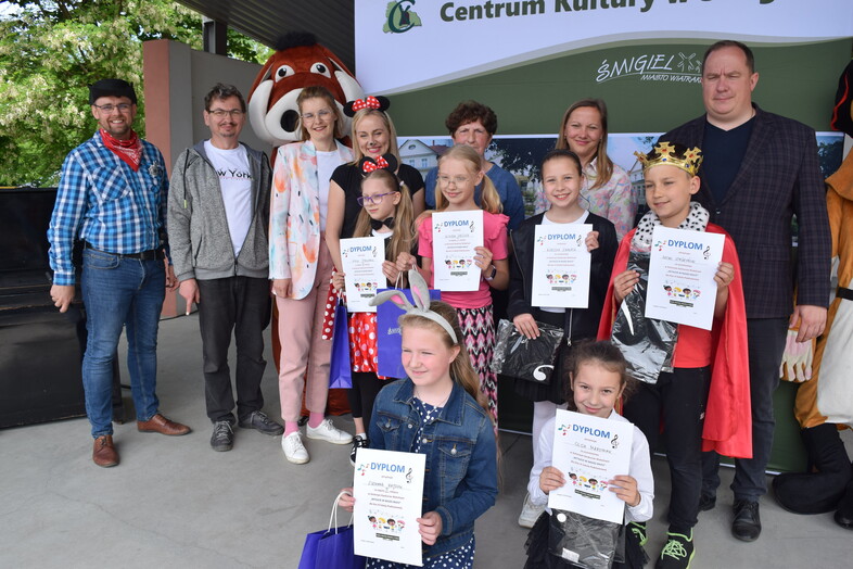 Konkurs wokalny oraz rozstrzygnięcie konkursu plastycznego